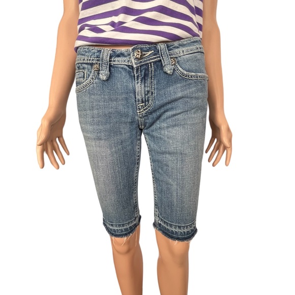 Miss Me Embellished Distressed Medium-Wash Shorts |27 - Picture 5 of 15